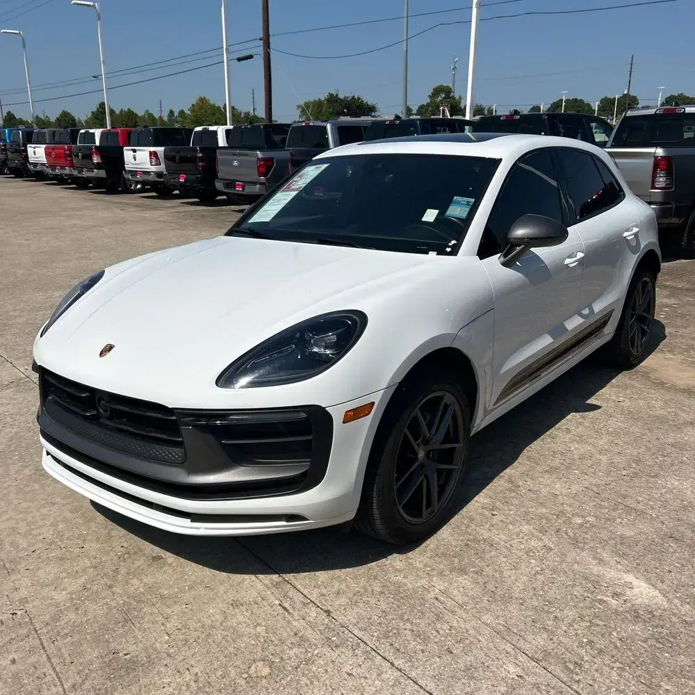 2024 Porsche Macan Base