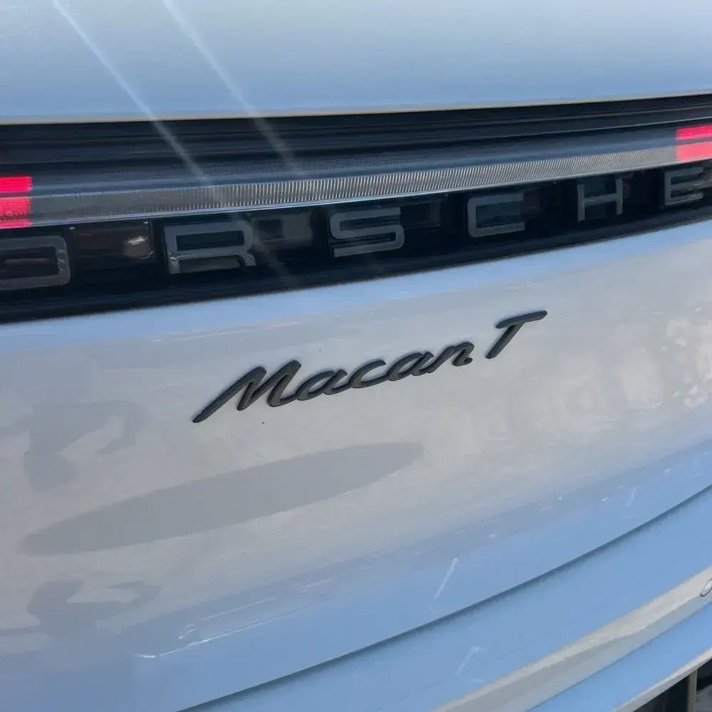 2024 Porsche Macan Base