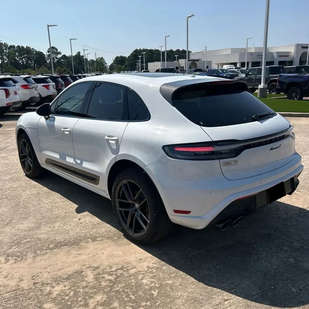 2024 Porsche Macan Base