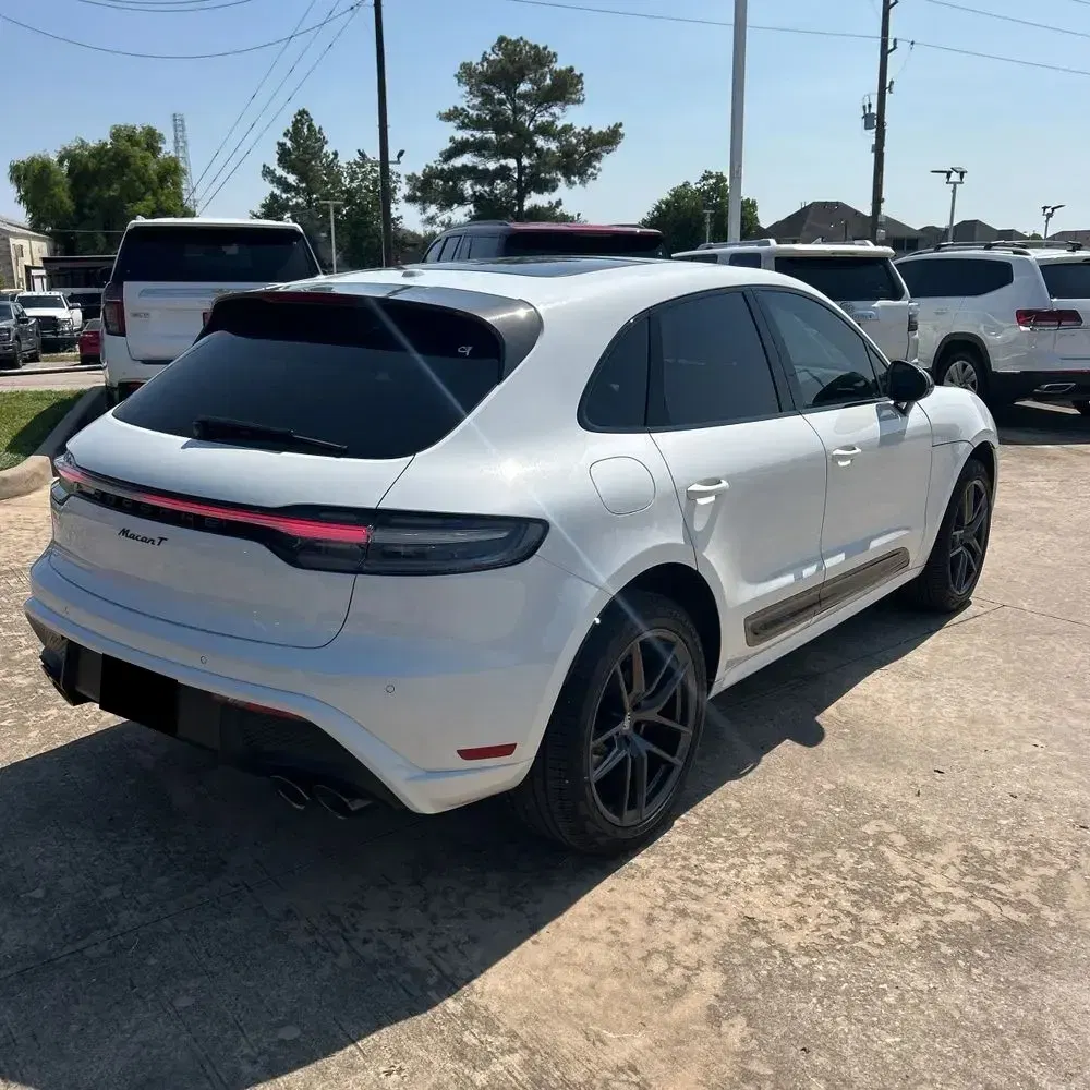 2024 Porsche Macan Base
