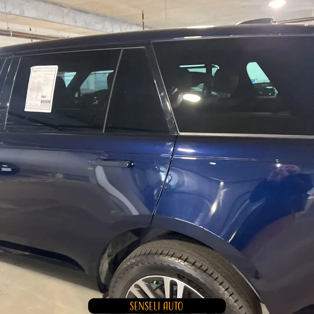 2023 Land Rover Range Rover P400 SE LWB