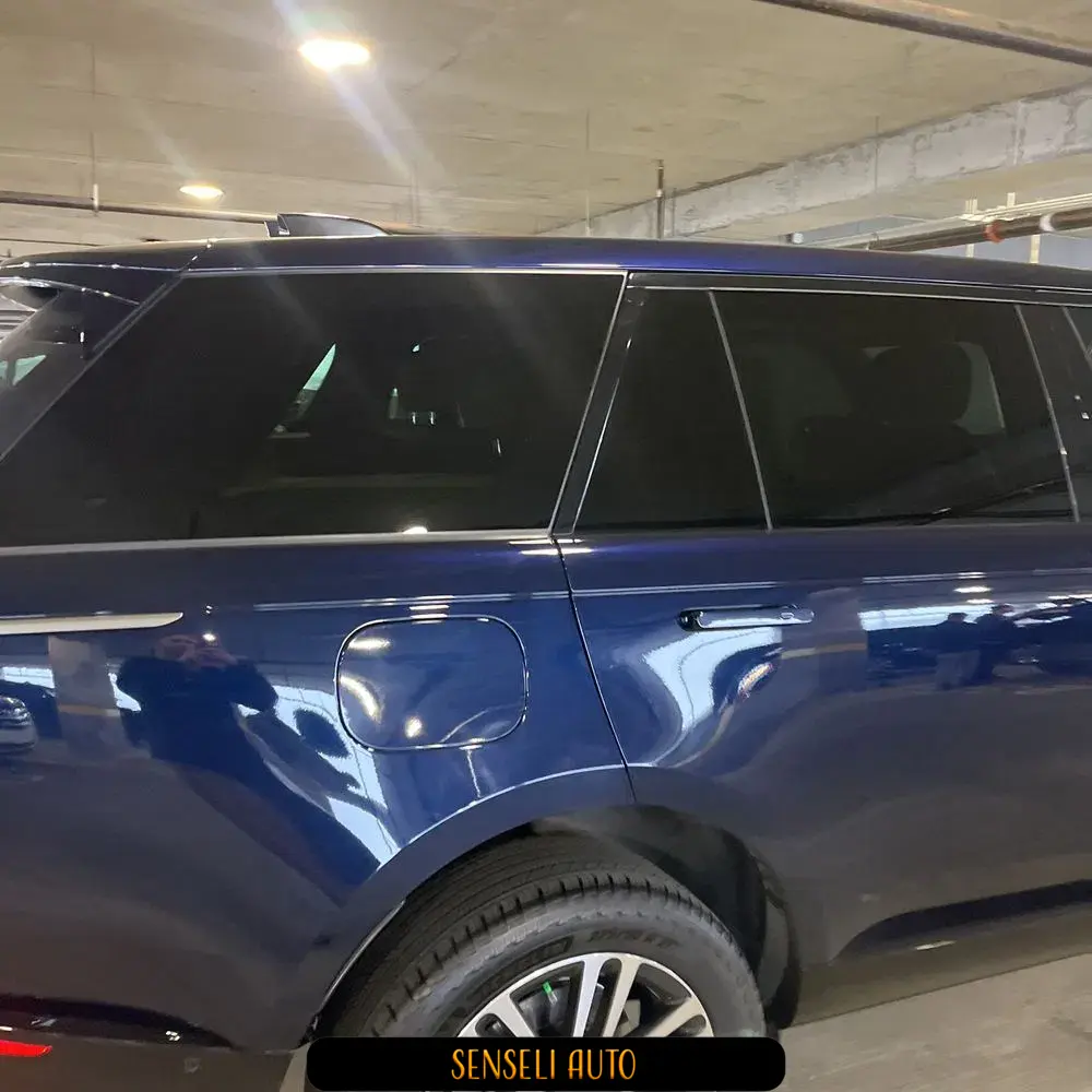 2023 Land Rover Range Rover P400 SE LWB