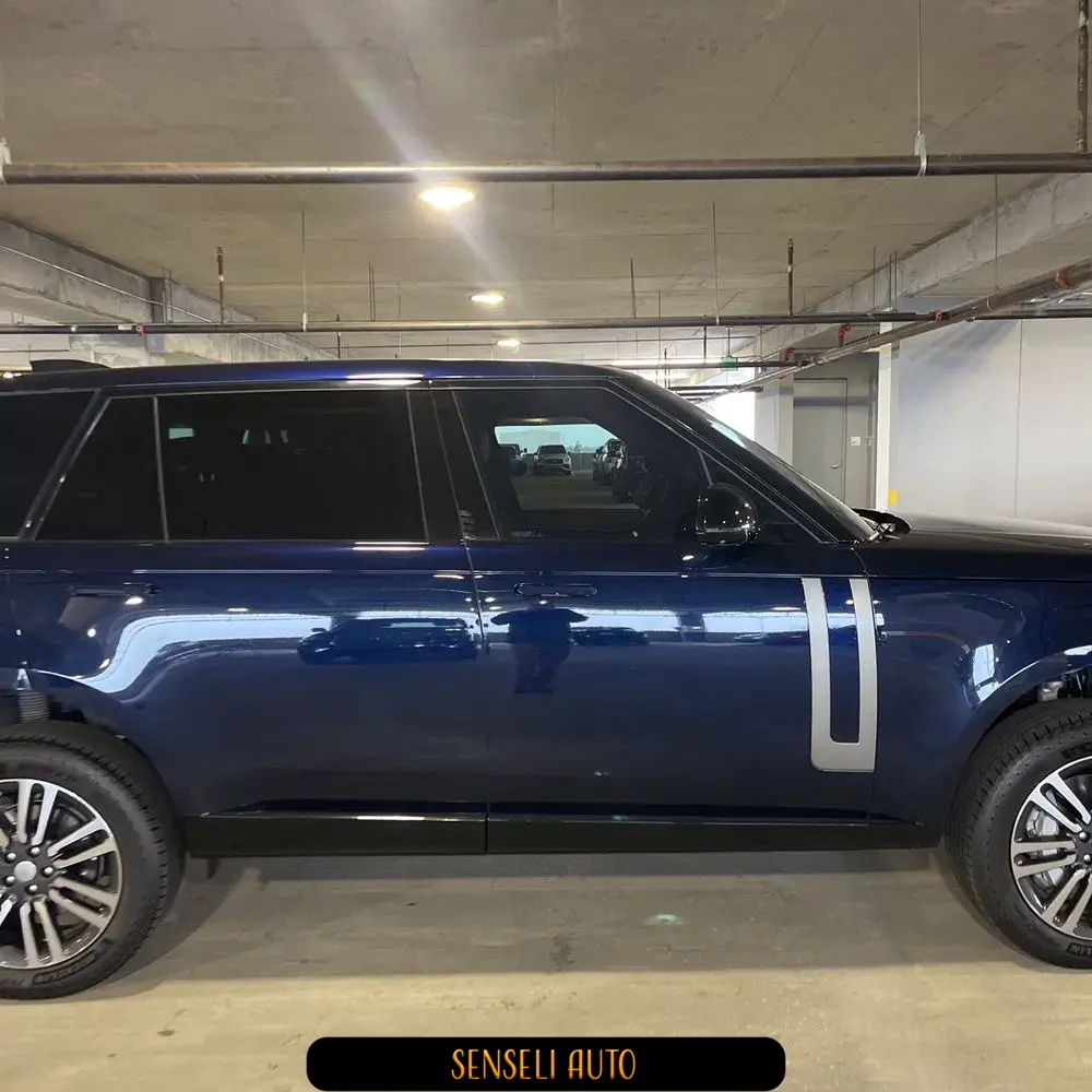 2023 Land Rover Range Rover P400 SE LWB