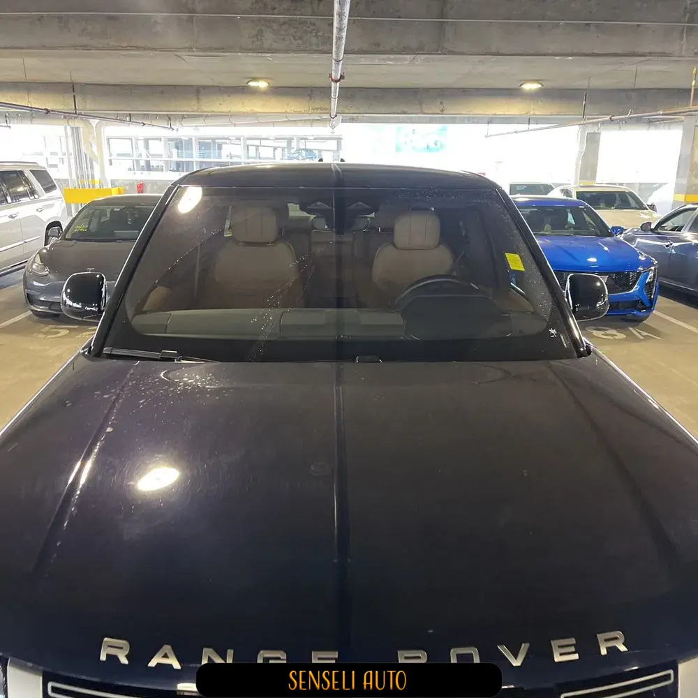 2023 Land Rover Range Rover P400 SE LWB