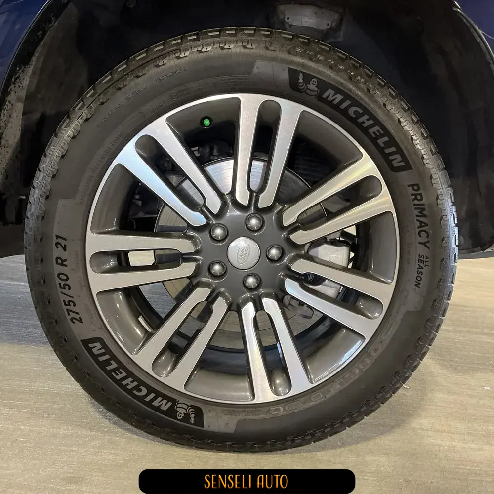 2023 Land Rover Range Rover P400 SE LWB