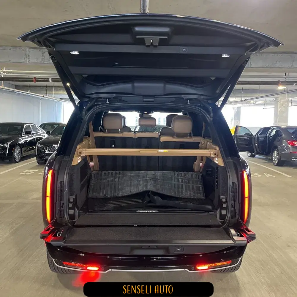 2023 Land Rover Range Rover P400 SE LWB