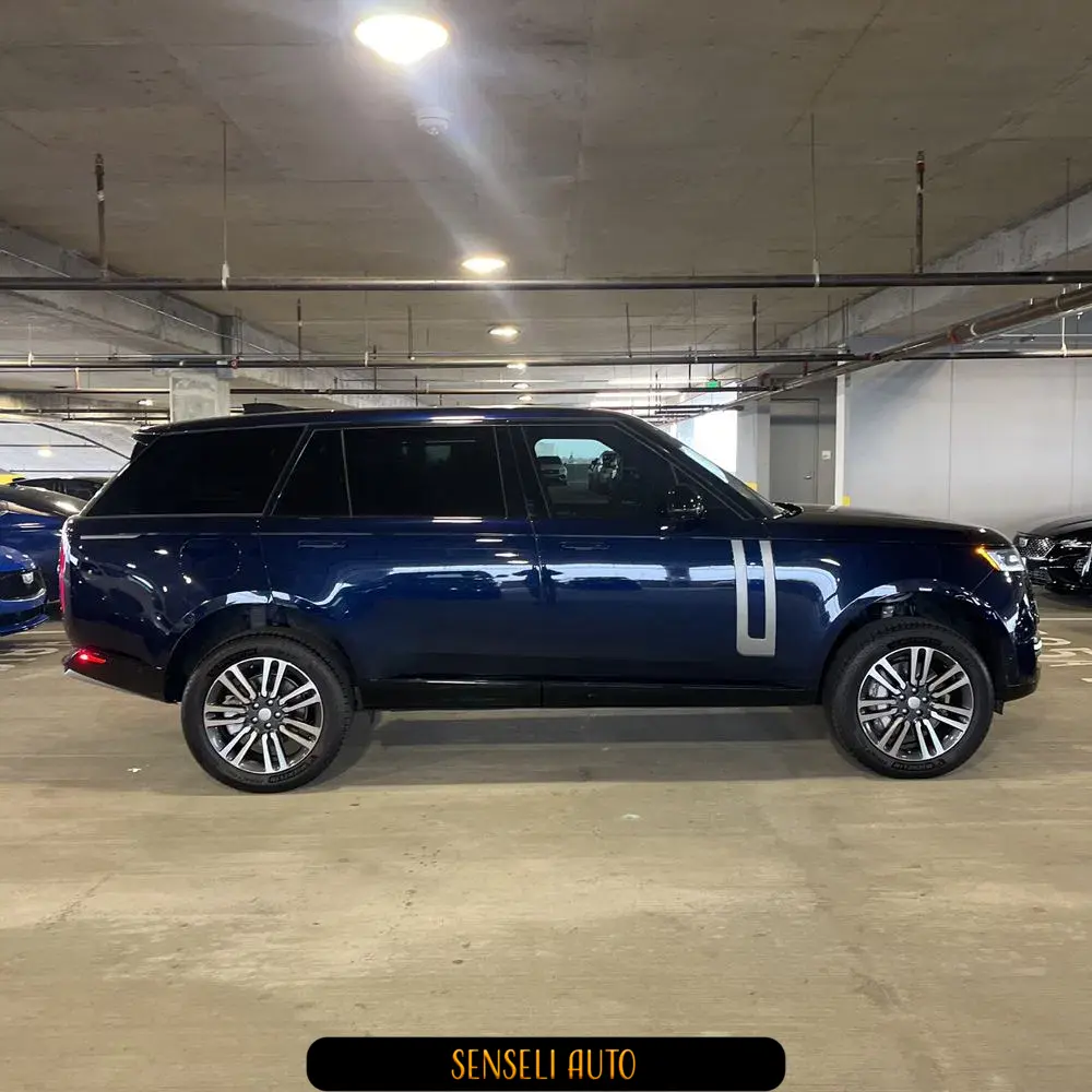 2023 Land Rover Range Rover P400 SE LWB