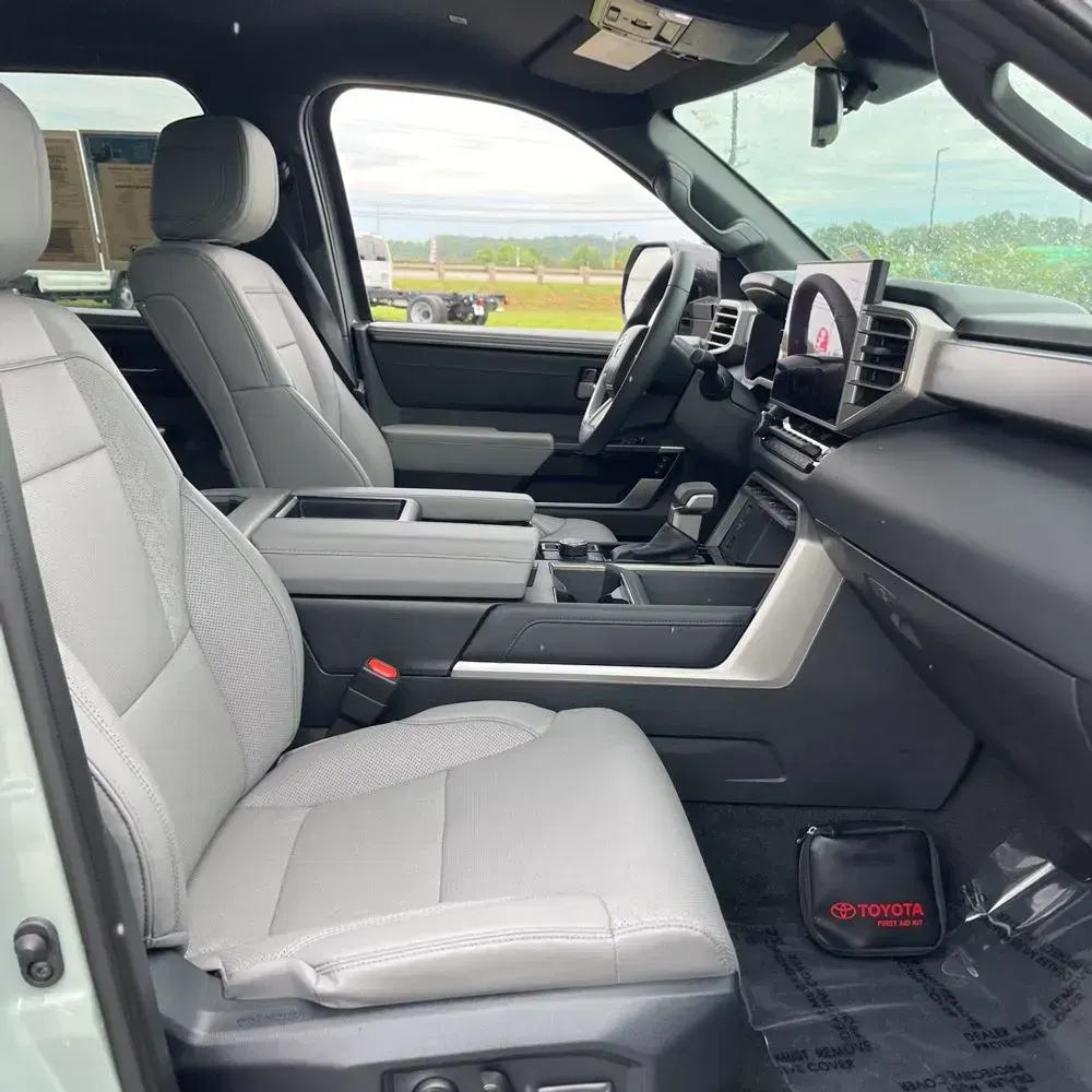 2025 Toyota Tundra Limited HV