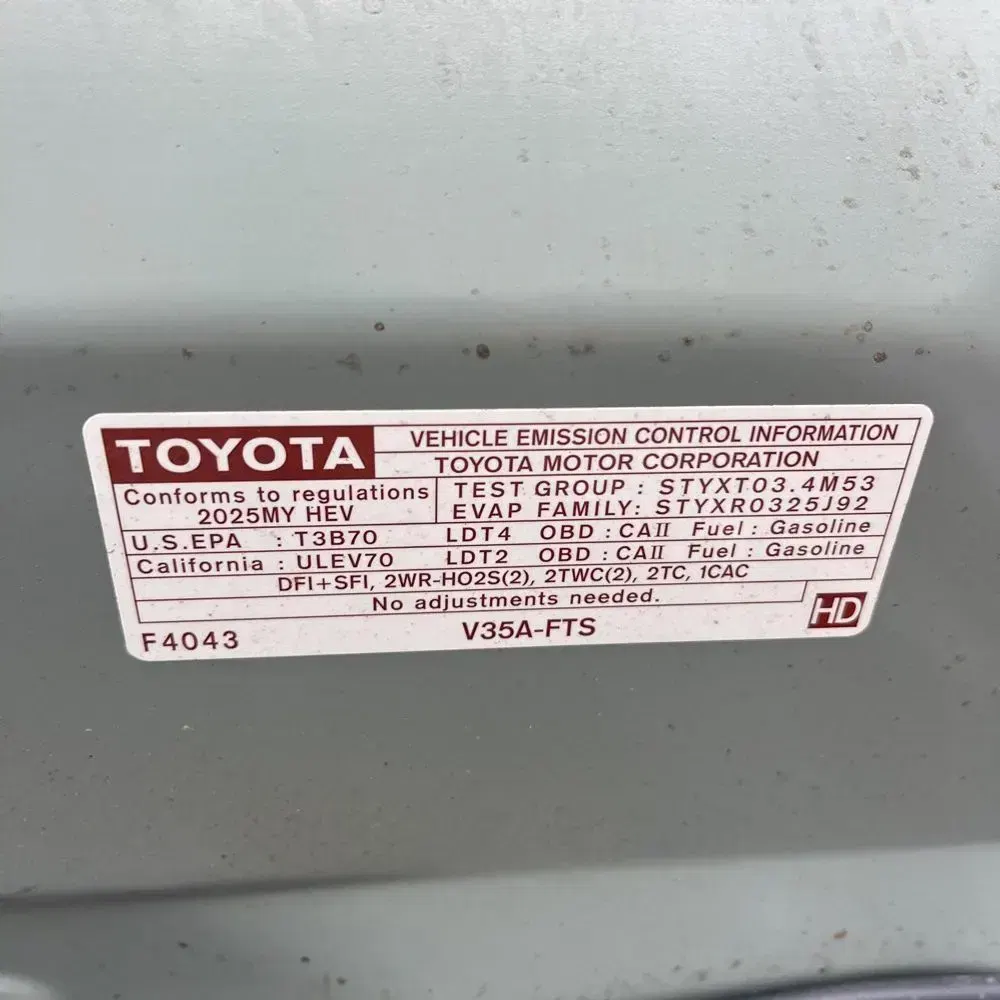 2025 Toyota Tundra Limited HV