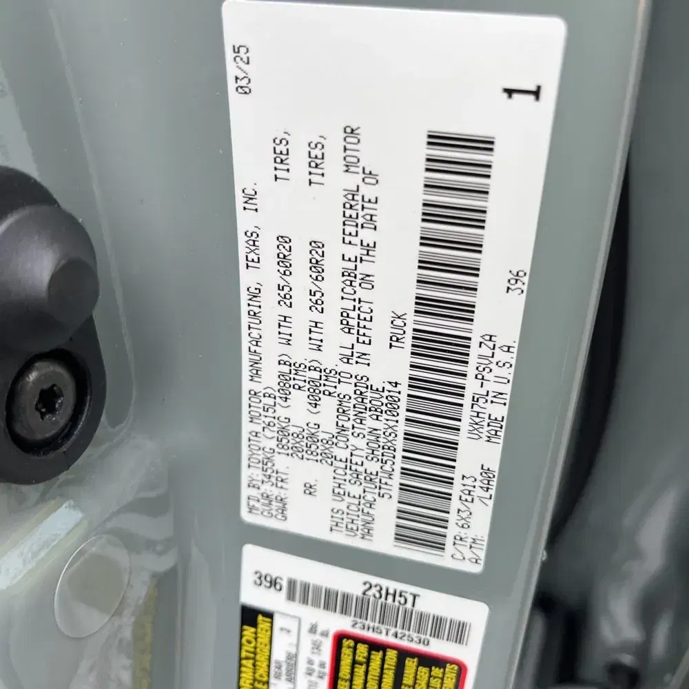 2025 Toyota Tundra Limited HV