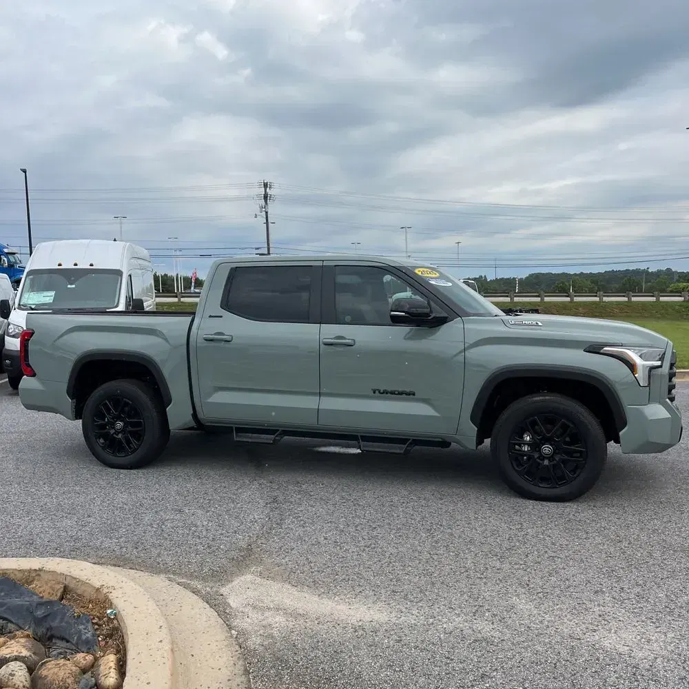 2025 Toyota Tundra Limited HV