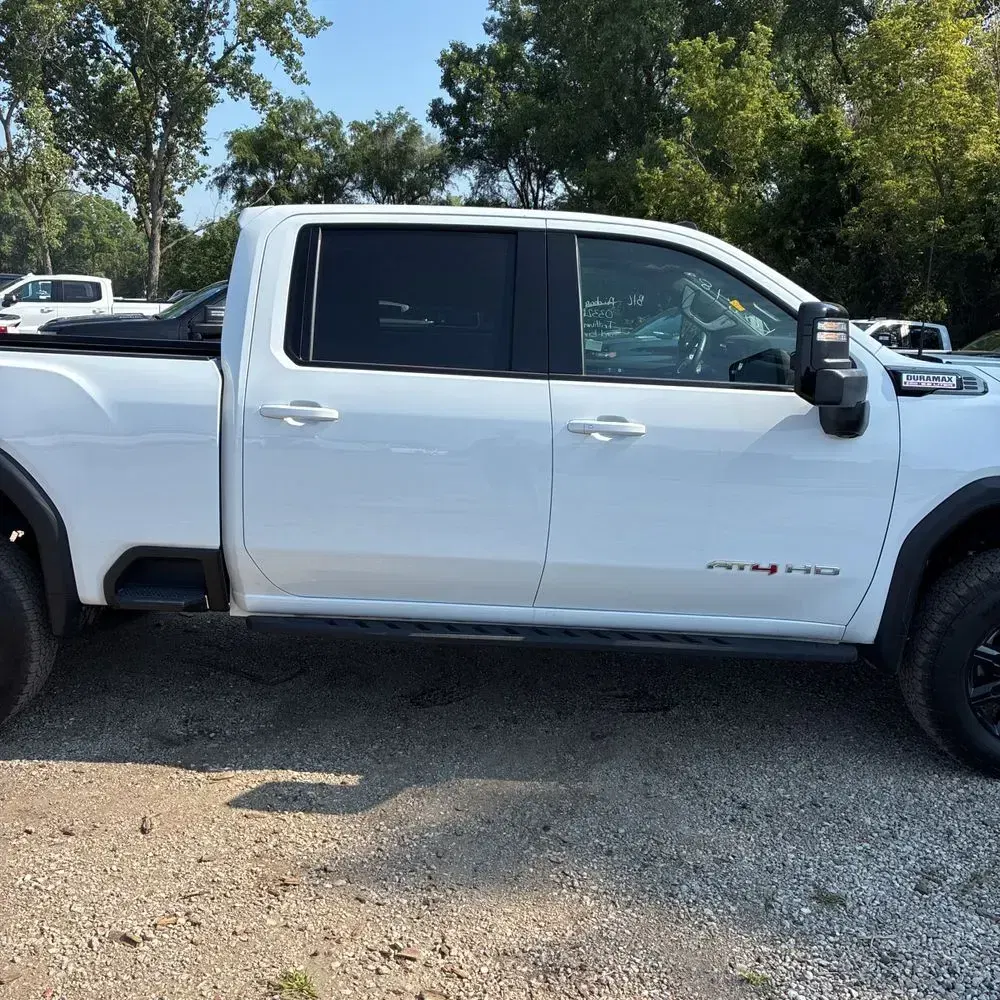 2025 GMC Sierra 2500 AT4