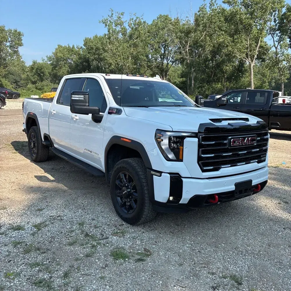 2025 GMC Sierra 2500 AT4