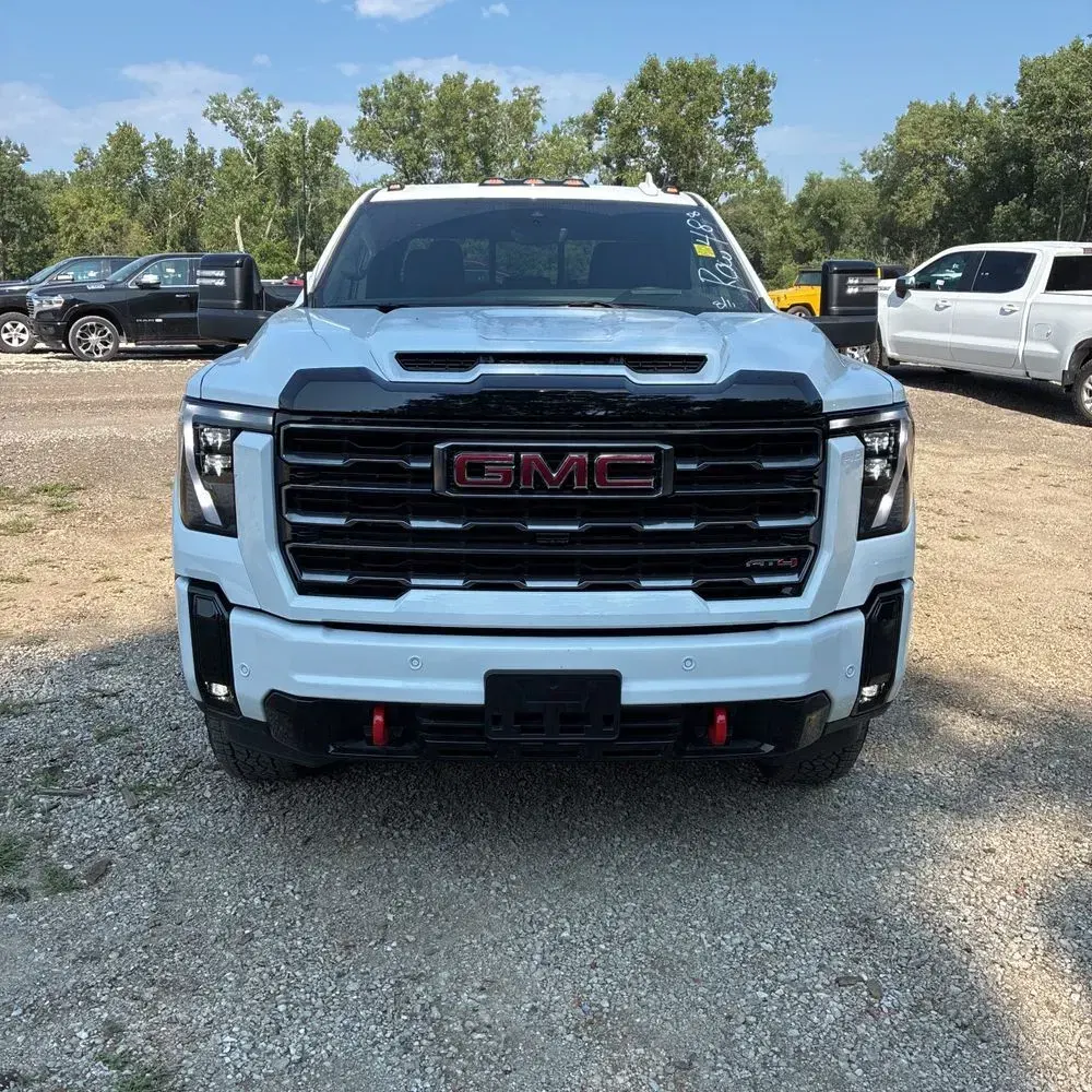 2025 GMC Sierra 2500 AT4