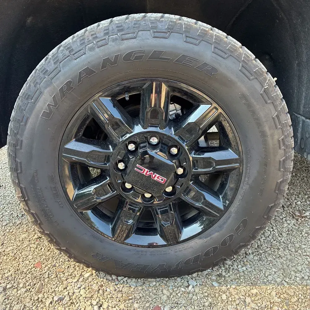 2025 GMC Sierra 2500 AT4