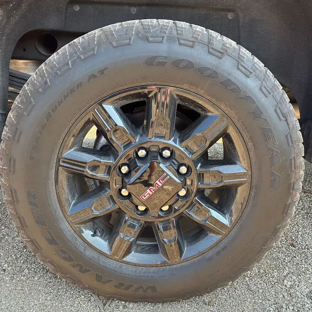 2025 GMC Sierra 2500 AT4