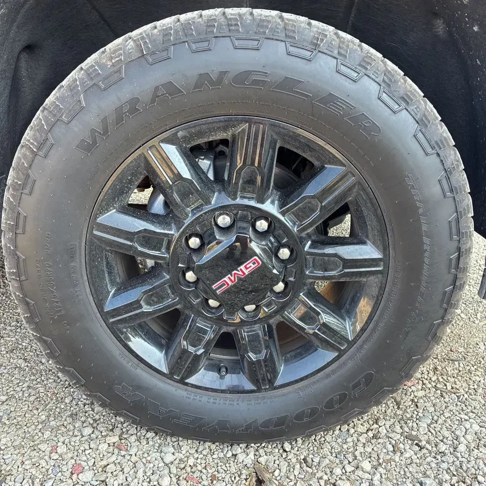 2025 GMC Sierra 2500 AT4