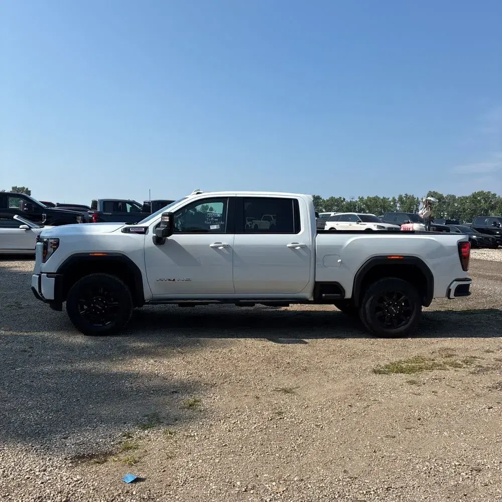 2025 GMC Sierra 2500 AT4