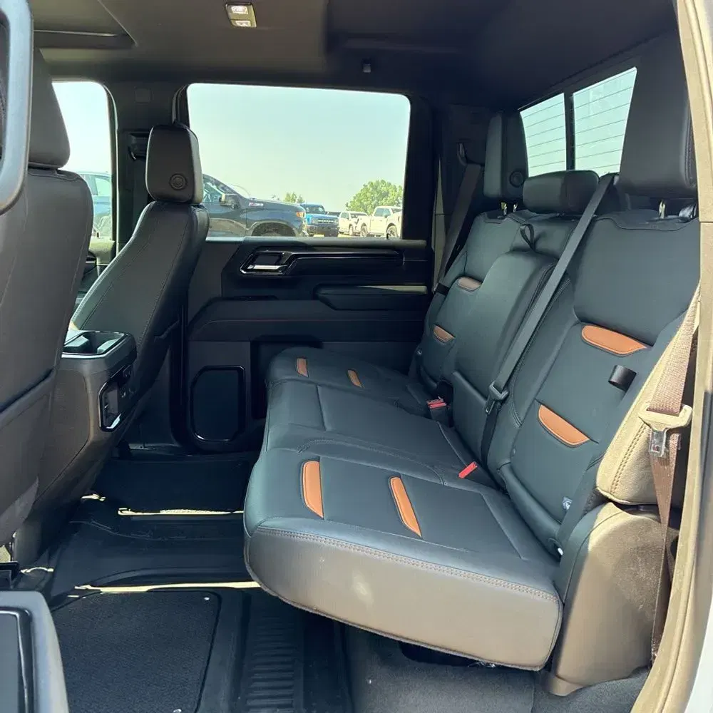 2025 GMC Sierra 2500 AT4