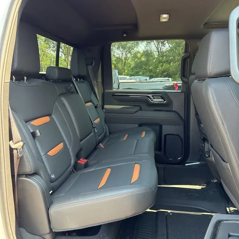 2025 GMC Sierra 2500 AT4