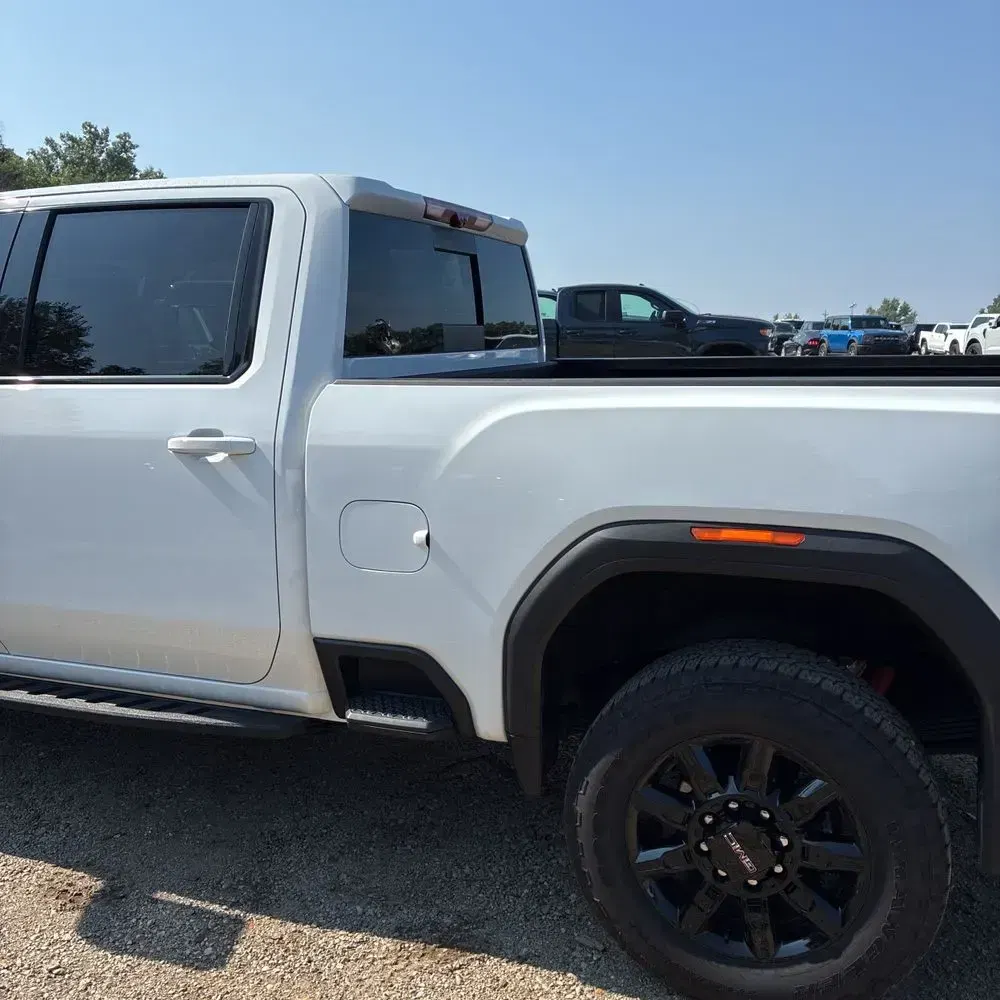 2025 GMC Sierra 2500 AT4