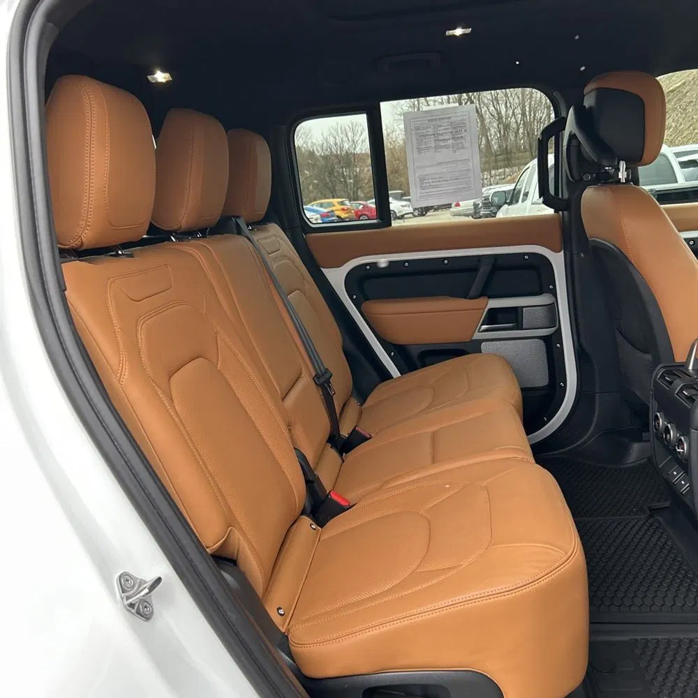 2024 Land Rover Defender 130 P400 S
