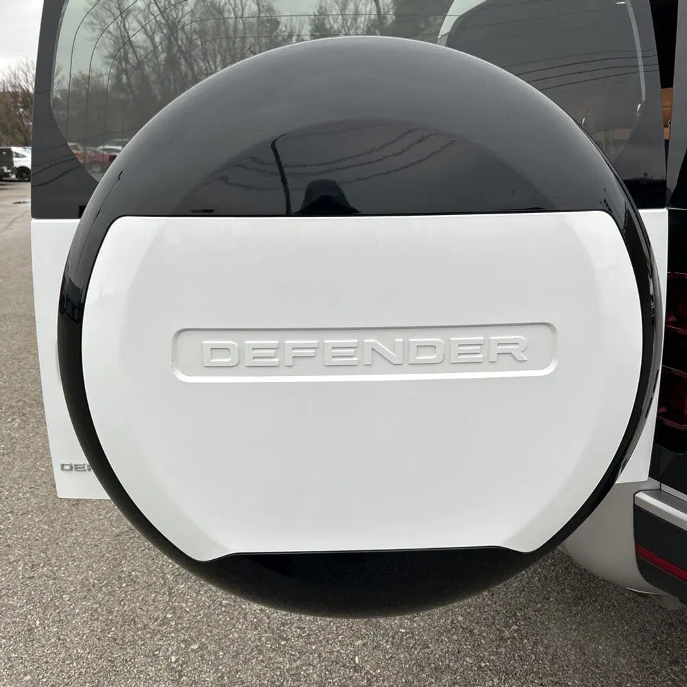 2024 Land Rover Defender 130 P400 S