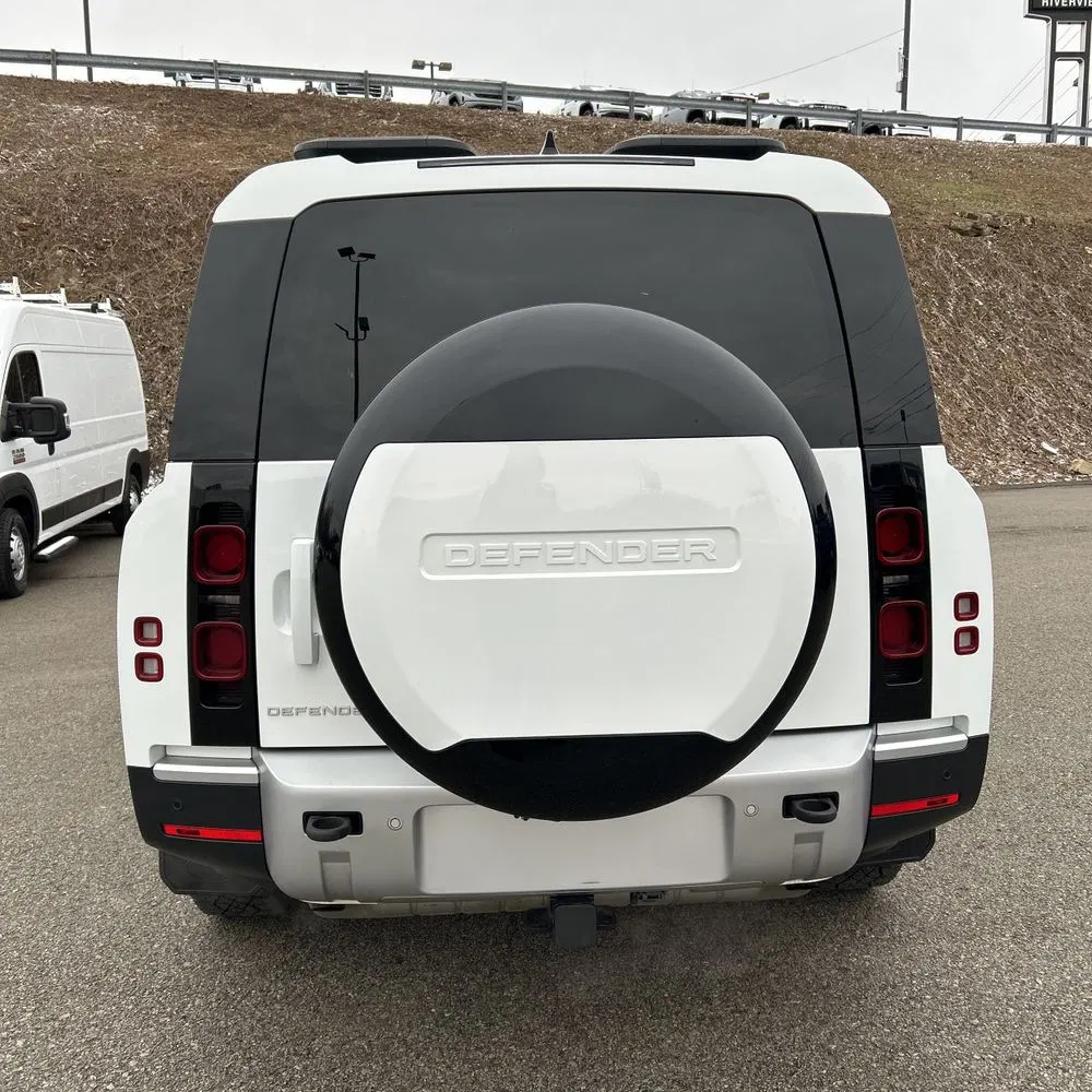 2024 Land Rover Defender 130 P400 S