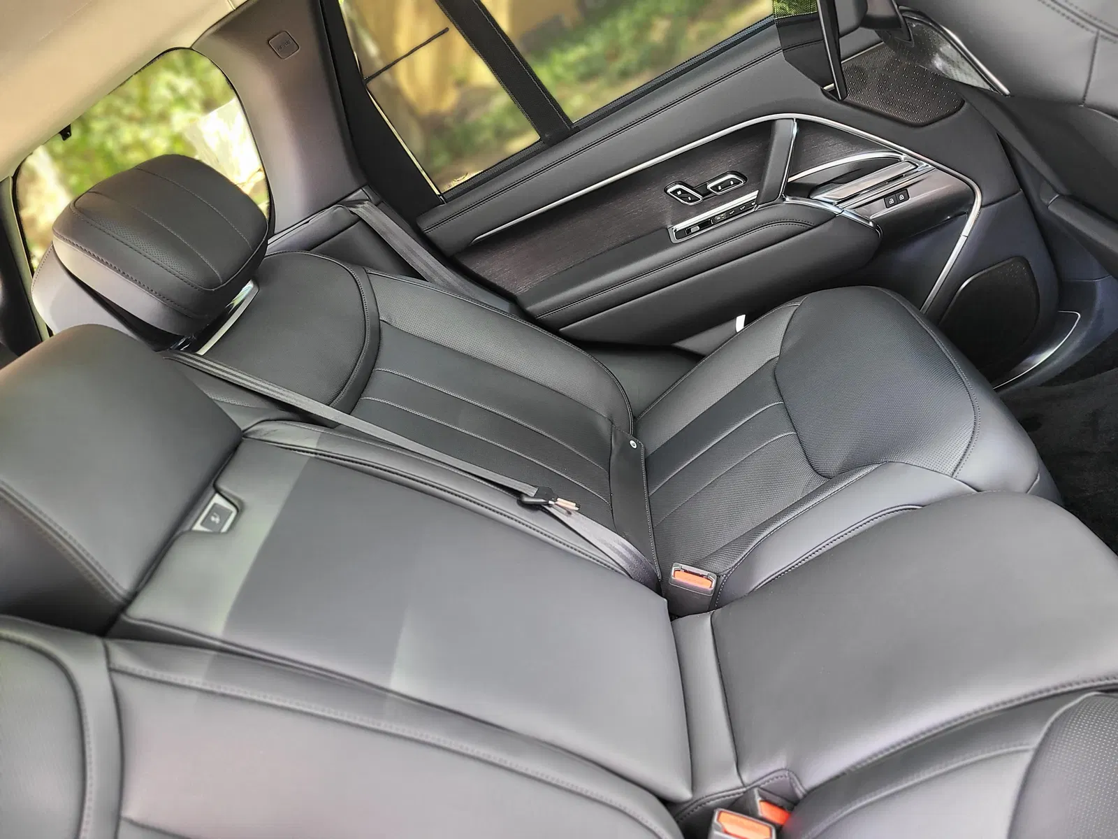 2023 Range Rover First Edition - ~100 Miles, Twin-Turbo V8, Batumi Gold, Highly Equipped