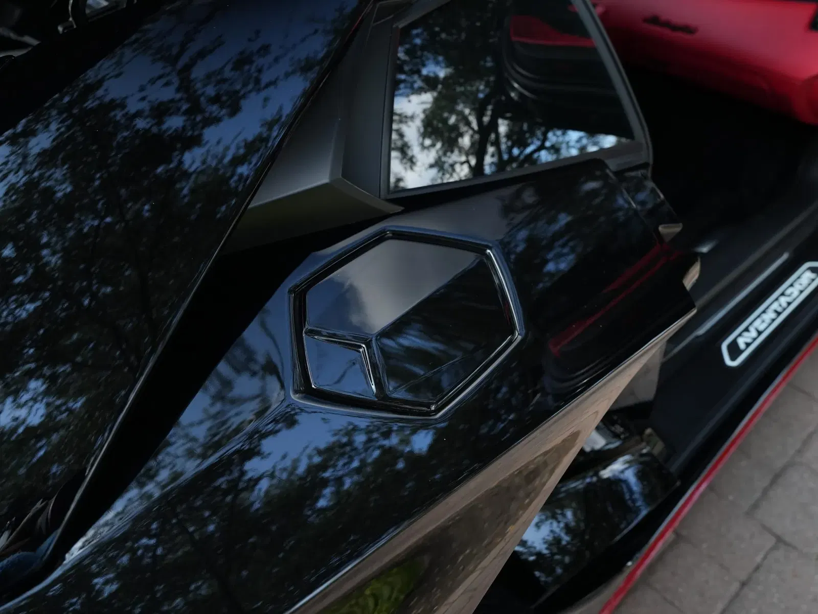2019 Lamborghini Aventador S Roadster