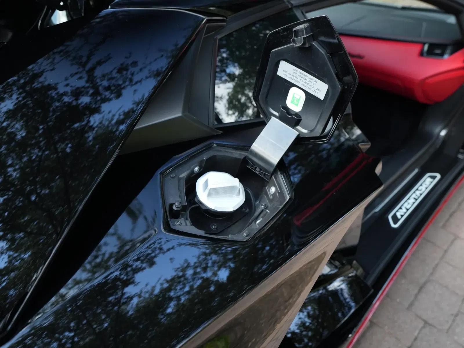 2019 Lamborghini Aventador S Roadster