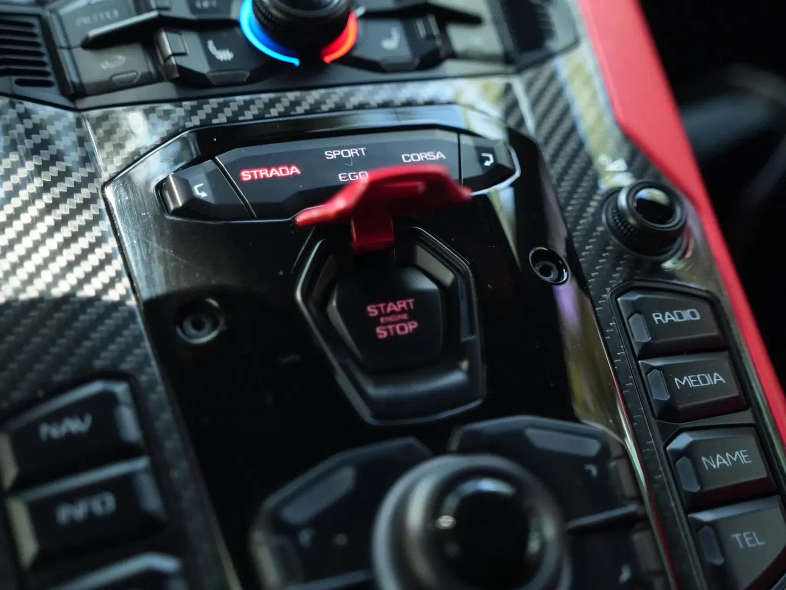 2019 Lamborghini Aventador S Roadster