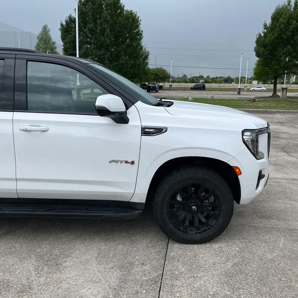 2022 GMC Yukon XL AT4