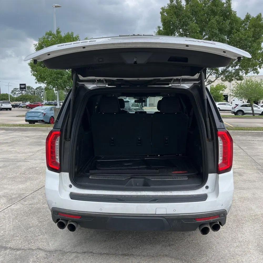 2022 GMC Yukon XL AT4