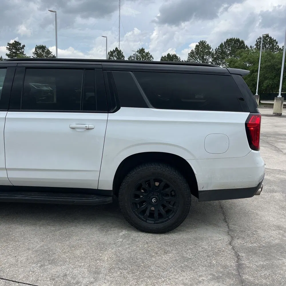 2022 GMC Yukon XL AT4