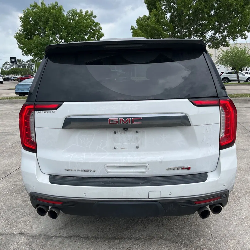 2022 GMC Yukon XL AT4