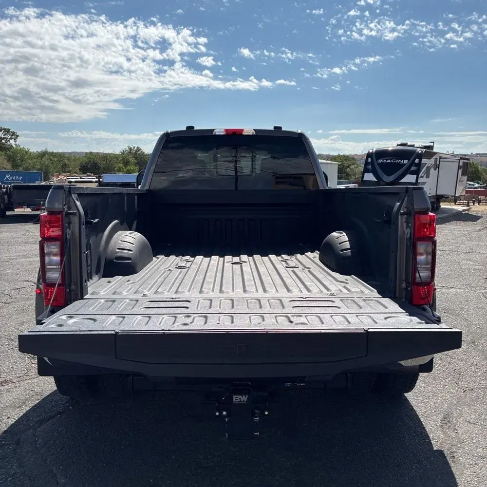 2022 Ford F-450 Super Duty Lariat