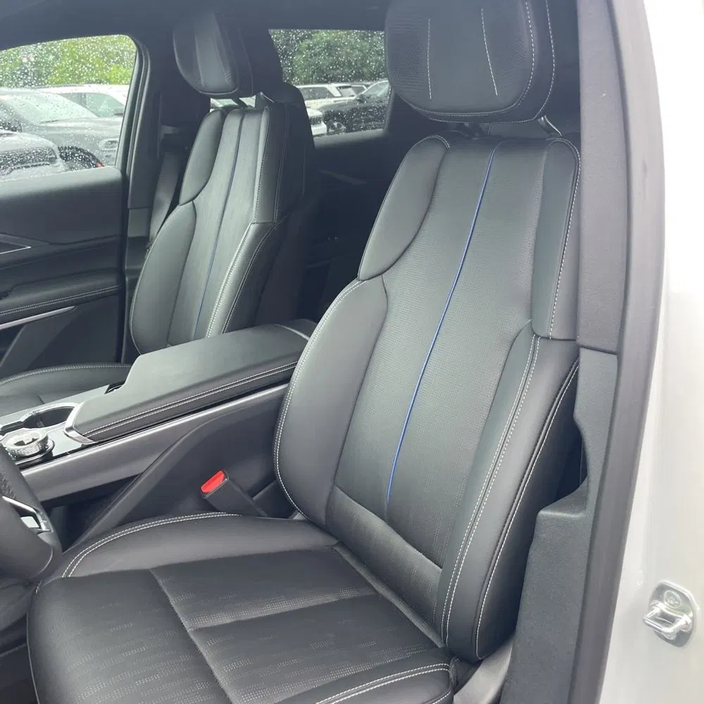 2025 Cadillac LYRIQ Sport 2