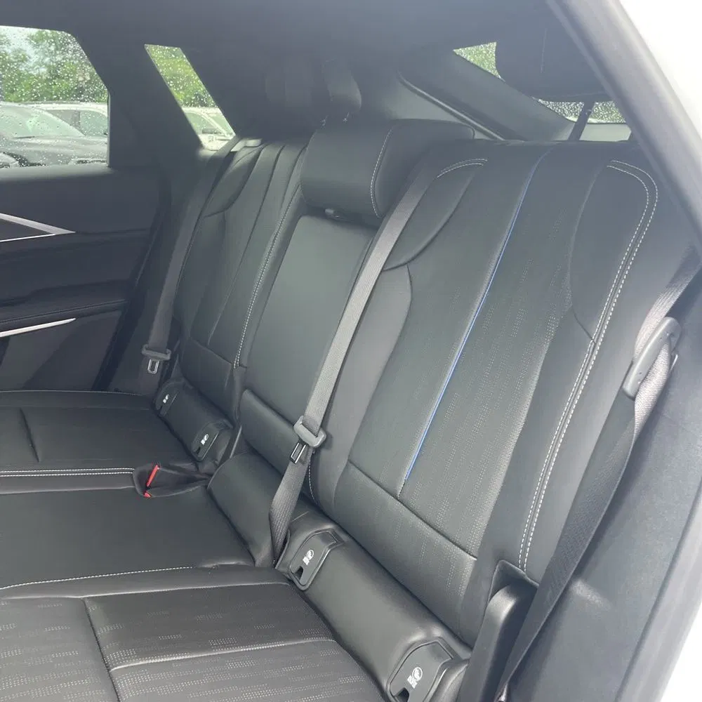 2025 Cadillac LYRIQ Sport 2