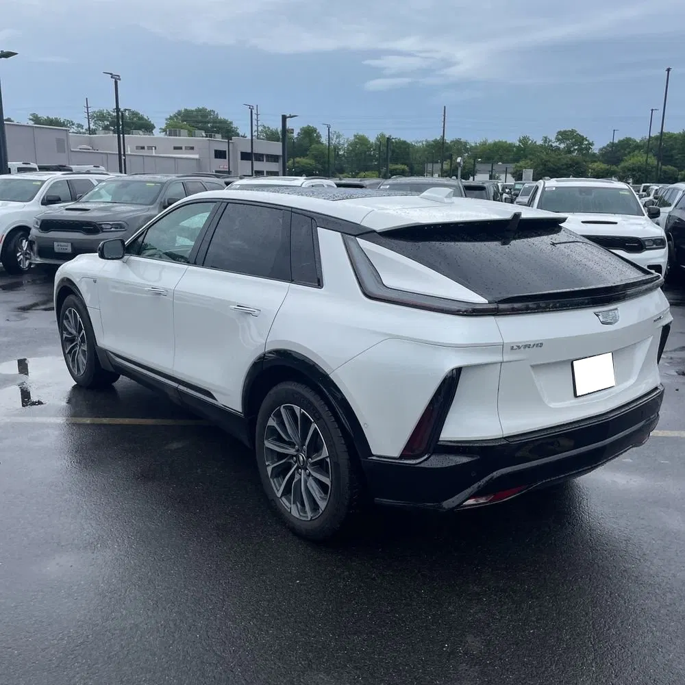 2025 Cadillac LYRIQ Sport 2