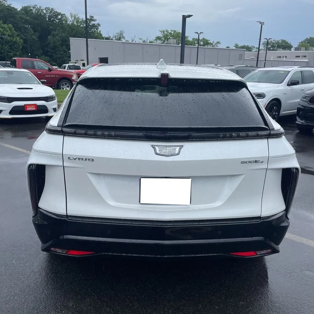 2025 Cadillac LYRIQ Sport 2
