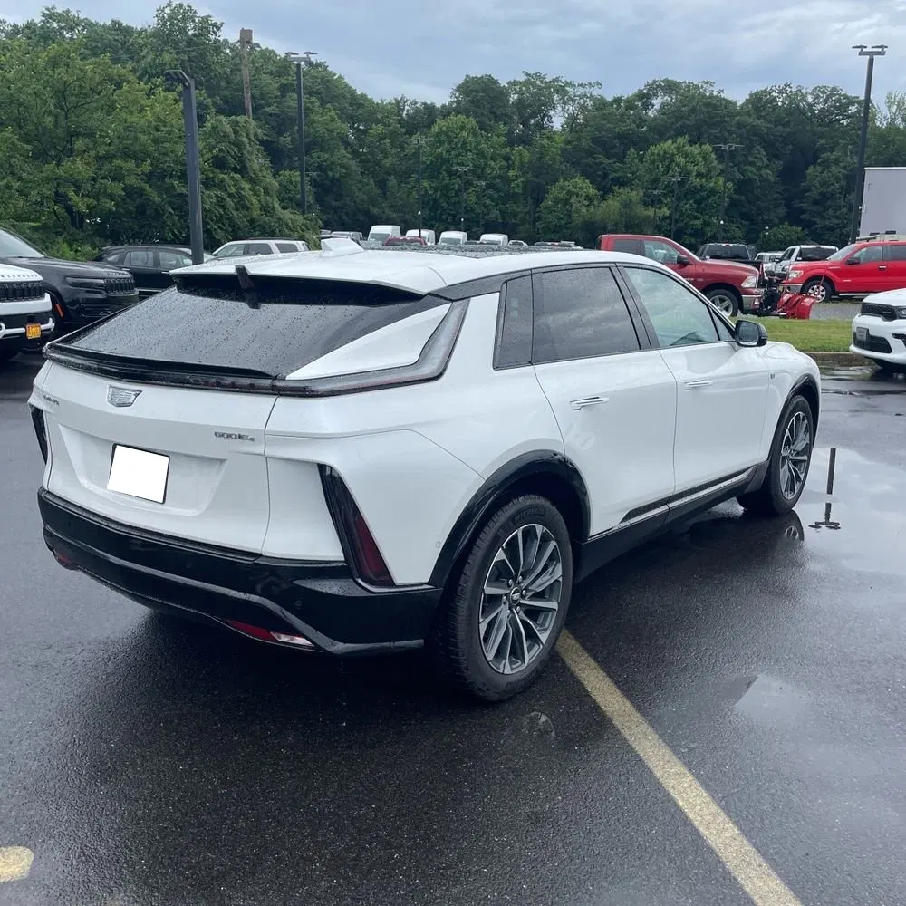 2025 Cadillac LYRIQ Sport 2