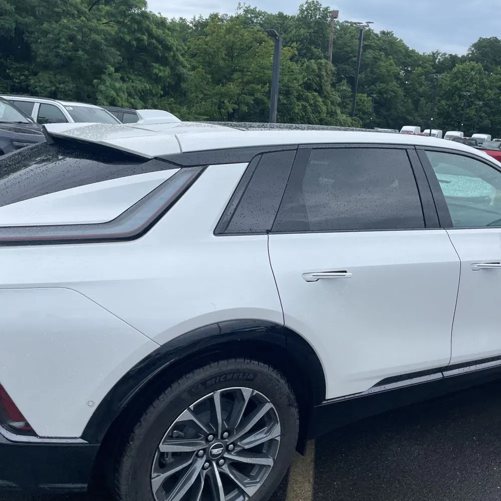 2025 Cadillac LYRIQ Sport 2