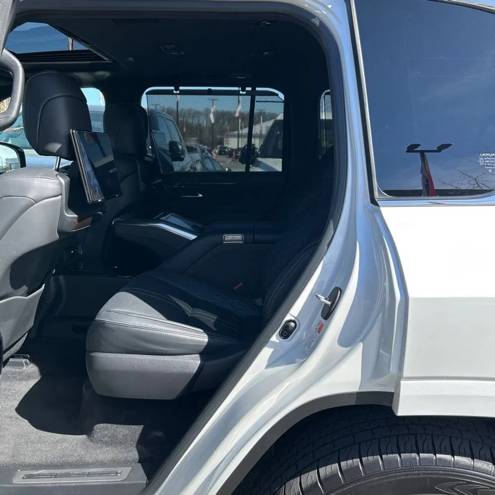 2024 Lexus LX 600 Ultra Luxury