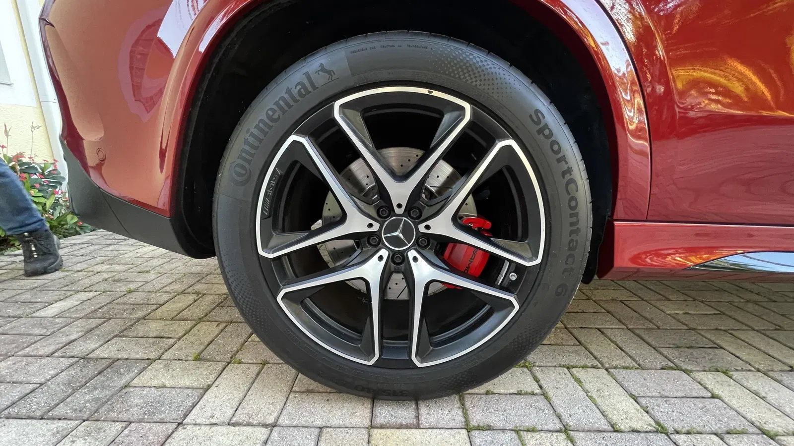 2021 Mercedes-AMG GLE 63 S - Twin-Turbo V8 Power, Highly Optioned, AWD, Designo Paint
