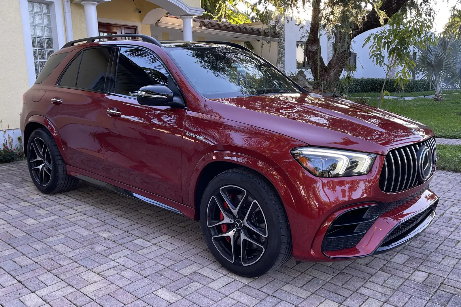 2021 Mercedes-AMG GLE 63 S - Twin-Turbo V8 Power, Highly Optioned, AWD, Designo Paint
