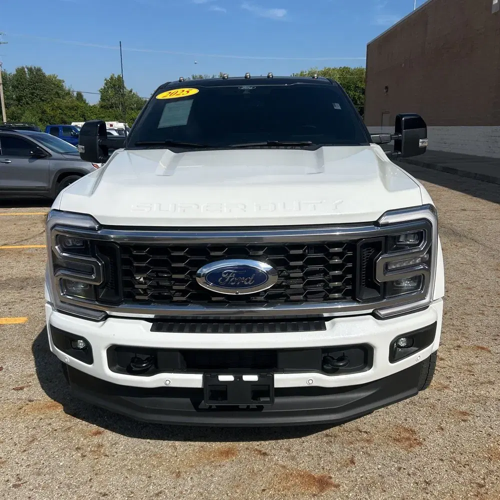 2025 Ford F-450 Super Duty Platinum