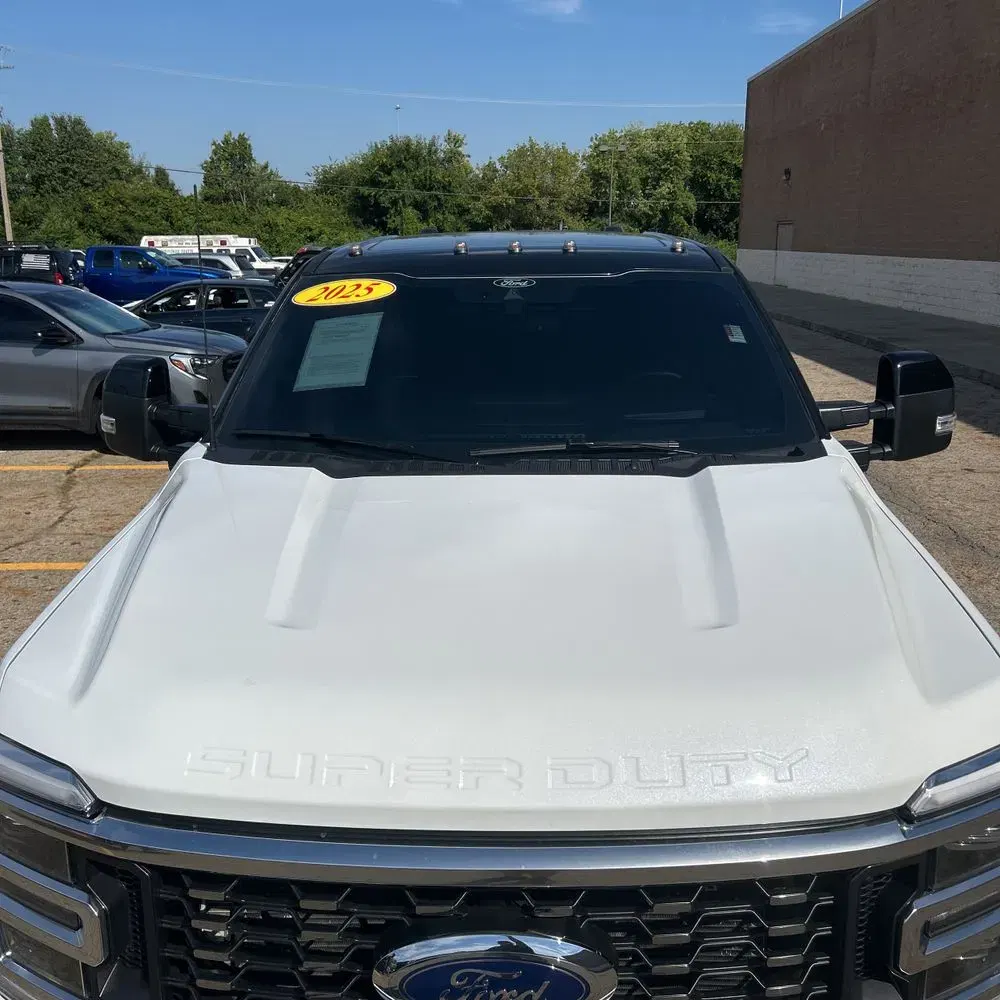 2025 Ford F-450 Super Duty Platinum