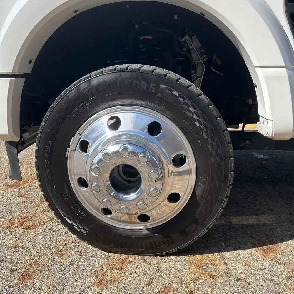 2025 Ford F-450 Super Duty Platinum