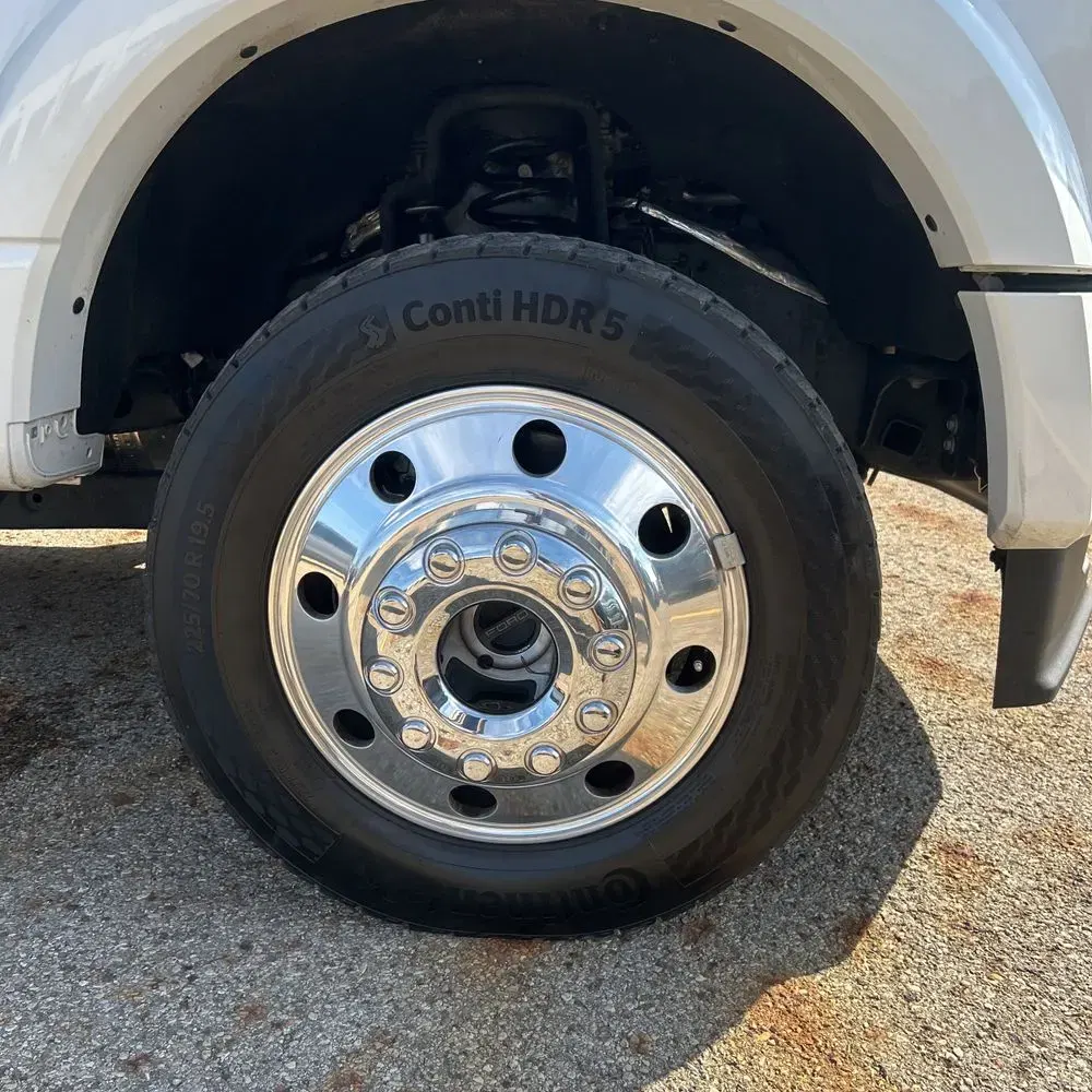 2025 Ford F-450 Super Duty Platinum